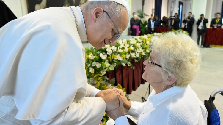 Leon XIV spotkał się z osobami potrzebującymi opieki