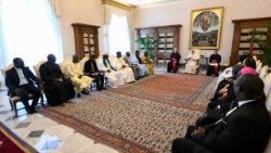 Papa Leão XIV no encontro com uma delegação de Representantes das Comunidades muçulmanas do Senegal, neste sábado (09) no Vaticano.