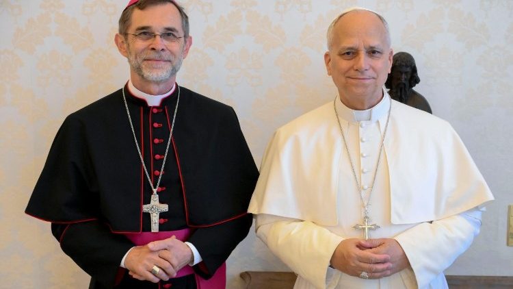  Erzbischof Gr&uuml;nwidl mit Papst Leo