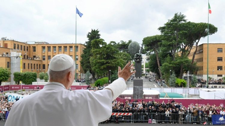 Il Papa nella Università Sapienza di Roma