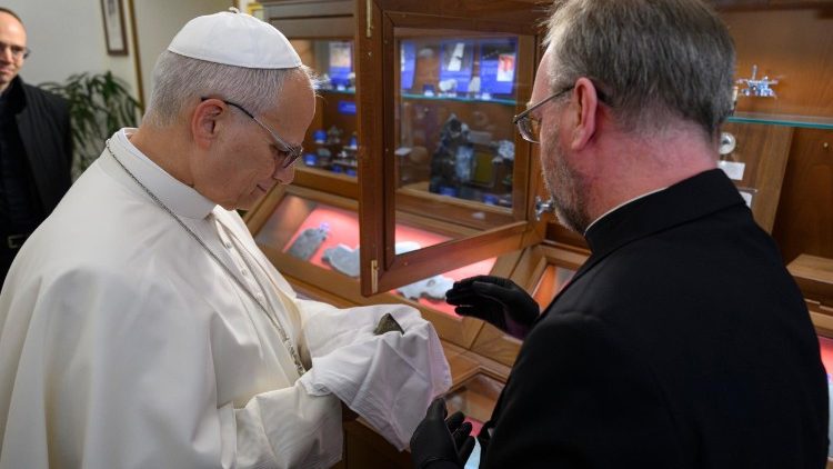 Un momento della visita del Papa alla Specola Vaticana
