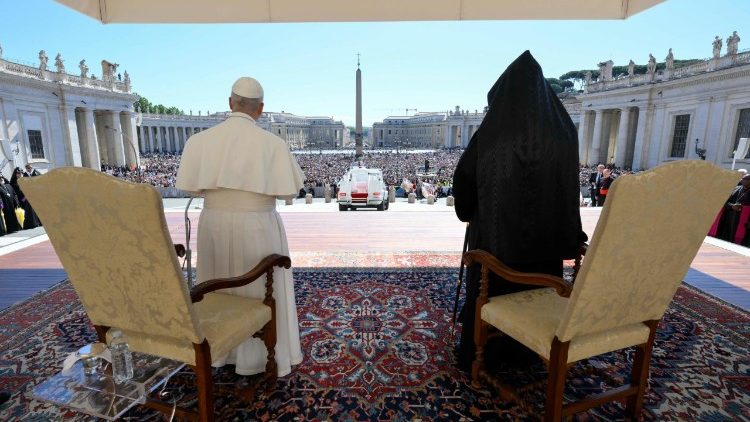 Ap&oacute;s a audi&ecirc;ncia de segunda-feira (18/05), Le&atilde;o XIV e Aram I voltam a se encontrar no Vaticano
