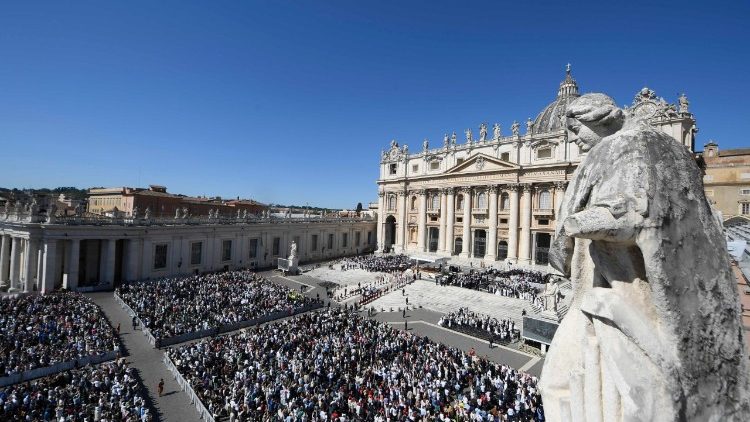 Una panoramica di piazza San Pietro