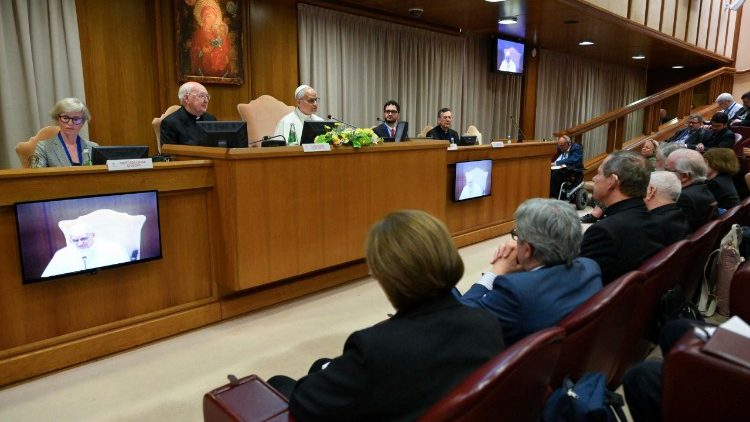 Pope Leo XIV meets with leaders of ecclesial movements and lay associations in the New Synod Hall