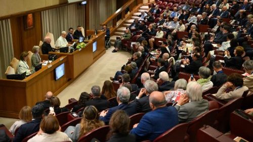 Папа: кіраванне патрабуе слухання, празрыстасці і адказнасці