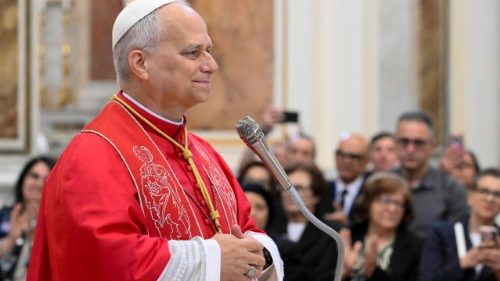 Papa Le&atilde;o em Acerra: “&Eacute; preciso confiar, escutar e crer mais uma vez para n&atilde;o voltar atr&aacute;s”