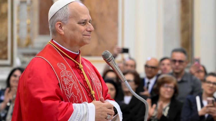 Leão XIV durante o encontro com os bispos, o clero, os religiosos e as famílias das vítimas da poluição ambiental