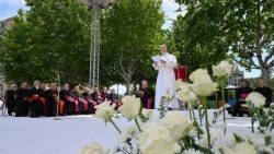 Papa Leone XIV parla in piazza Calipari ad Acerra