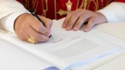 2026.05.15 Firma Enciclica "Magnifica Humanitas"