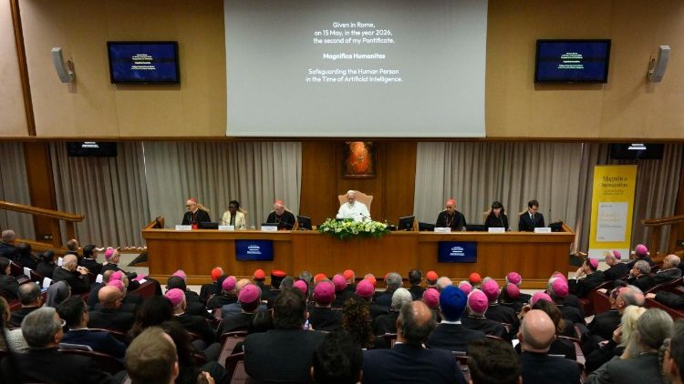 Lors de la présentation de la première encyclique du Pape, ce lundi 25 mai 2026.