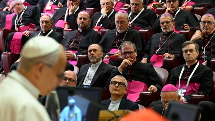 Un momento dell'incontro con la CEI