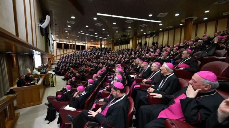 Les évêques de la Conférence épiscopale italienne lors de leur 82e Assemblée générale, le 28 mai 2026 dans la Salle du synode au Vatican.