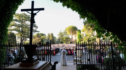 Il Rosario del Papa: la pace &egrave; sempre possibile perch&eacute; &egrave; dono di Dio