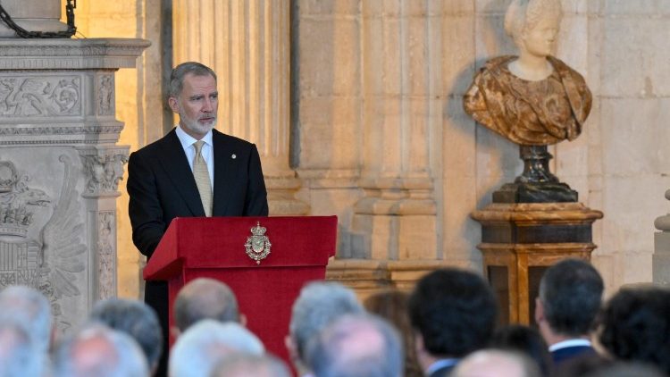 Un momento del saluto pronunciato dal re spagnolo Felipe VI