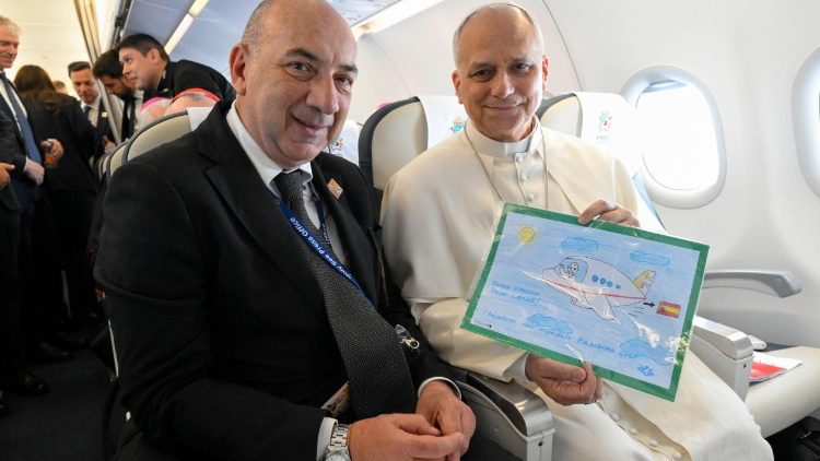 The drawing created by patients at the Bambino Gesù Hospital given to the Pope by journalists from the Vatican’s media outlets 
