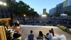 2026.06.06 Viaggio Apostolico in Spagna - Veglia di preghiera con i giovani