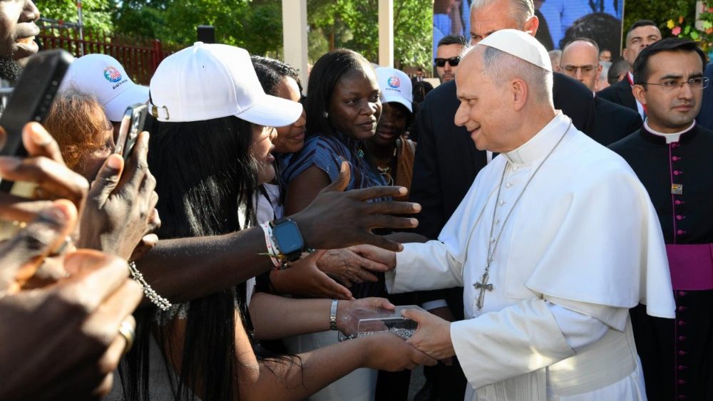 2026.06.06 Viaggio Apostolico in Spagna - Visita agli operatori e assistiti del progetto sociale CEDIA 24 hor2as