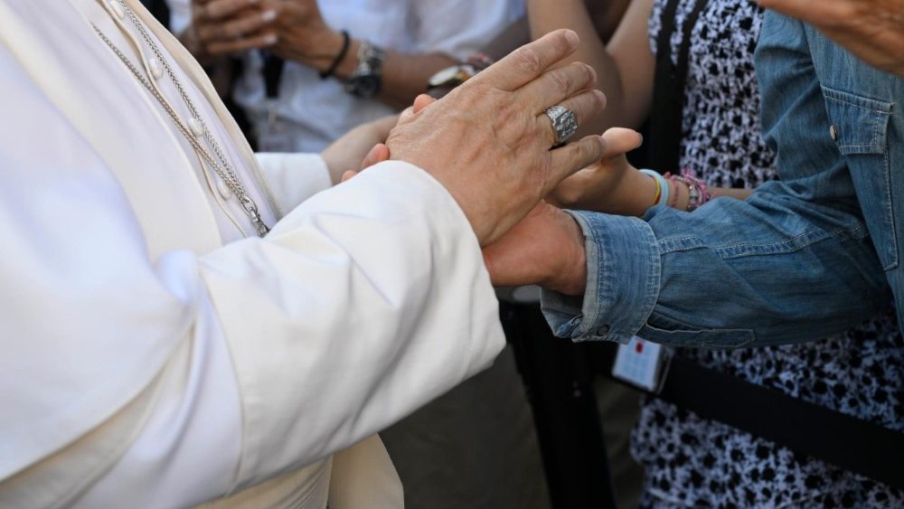 Papa Leon al XIV-lea la centrul de caritate ”CEDIA 24 HORAS”, un proiect al asociației Caritas Madrid