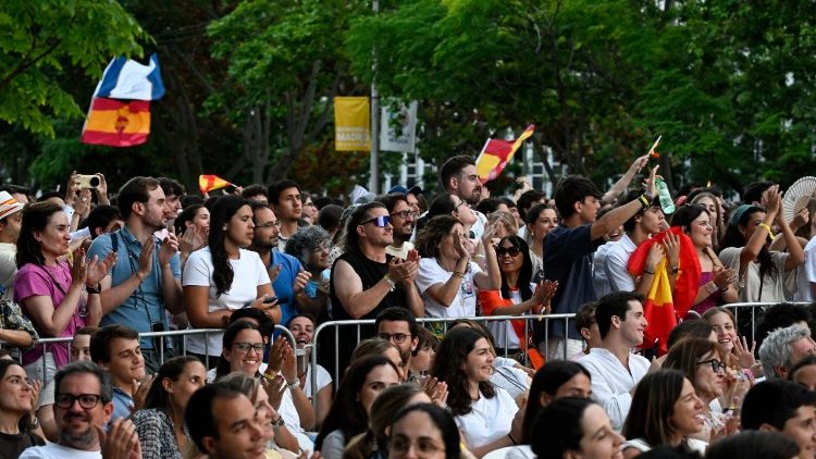 Prayer Vigil with young People in Madrid