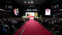 La testimonianza dell'attore e regista Antonio Banderas all'incontro del Papa con la società civile spagnola nella Movistar Arena di Madrid