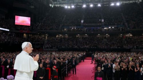 Le Pape exhorte les Espagnols &agrave; construire ensemble une soci&eacute;t&eacute; empreinte d'&eacute;ternit&eacute;