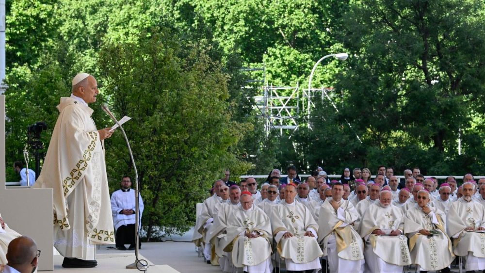Lors de la célébration euxharistique ce dimanche 7 juin 2026, place de Cibeles à Madrid.