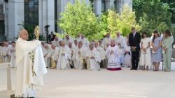 2026.06.07 Viaggio Apostolico in Spagna - Santa Messa in Plaza de Cibeles a Madrd