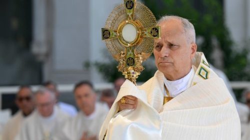 Il Papa a Madrid: no a una fede privata e comoda, siate costruttori di speranza