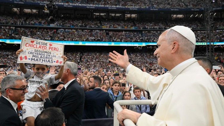 Le Pape dans le stade de Santiago Bernab&eacute;u