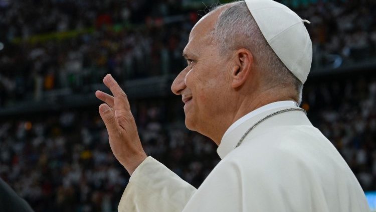 Papst Leo im Stadion Santiago Bernabéu in Madrid