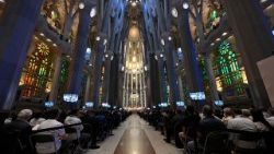 2026.06.10 Viaggio Apostolico in Spagna - Arrivo alla Sagrada FamÃ­lia e Santa Messa