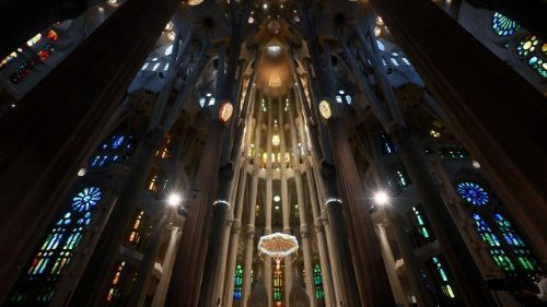 Lev XIV.: Gaud&iacute; navrhl v Sagrada Fam&iacute;lia duchovn&iacute; pouť