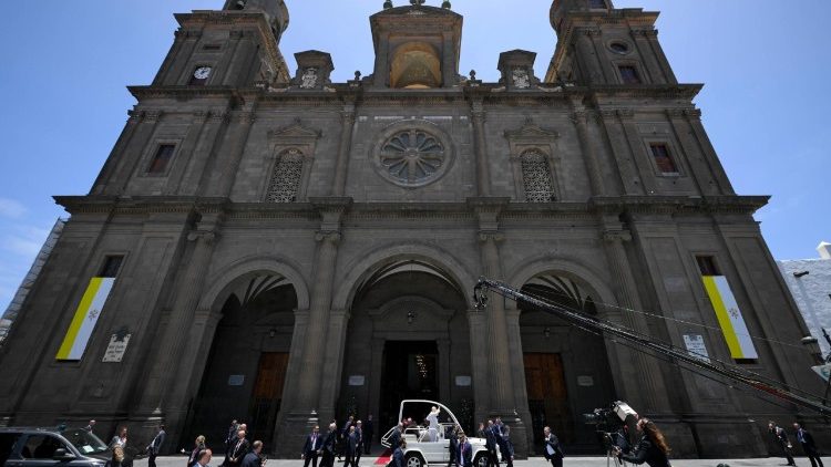 La facciata della cattedrale di Sant'Anna a Las Palmas de Gran Canaria.
