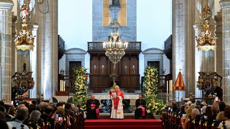 Pope Leo XIV meeting with the local Church community in Las Palmas