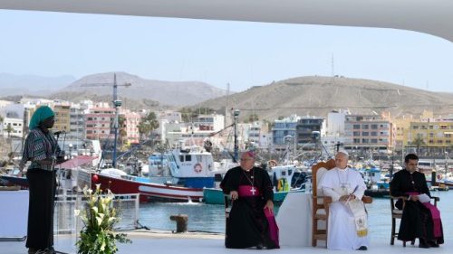 Dolore e speranza ad Arguinegu&iacute;n, le testimonianze al porto di Gran Canaria