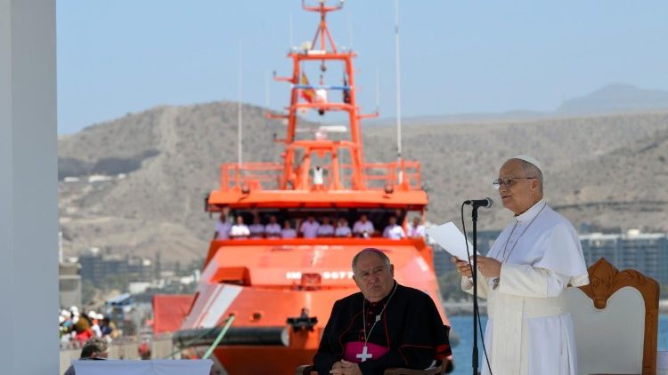 Il Papa mentre pronuncia il suo discorso