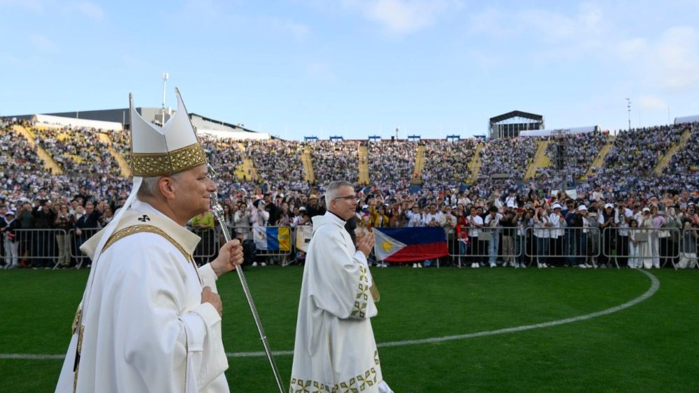 2026.06.11 Viaggio Apostolico in Spagna - Santa Messa allo Stadio Gran Canaria
