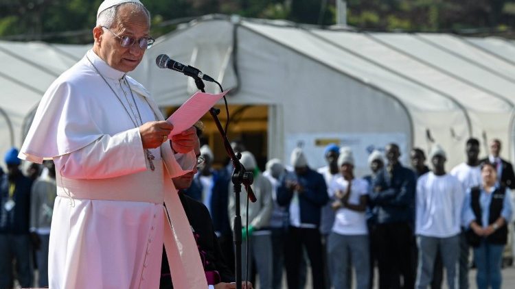 2026.06.12 Vizita papei Leon al XIV-lea la Santa Cruz de Tenerife și întâlnirea cu migranții