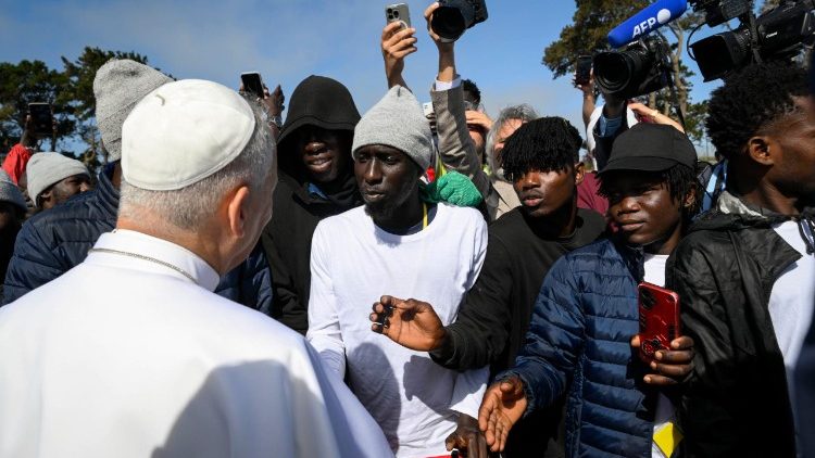 Papież podczas spotkania z migrantami