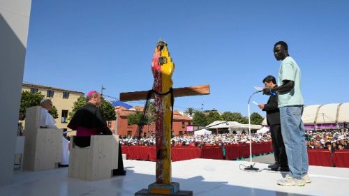 Svědectv&iacute; z Kan&aacute;rsk&yacute;ch ostrovů: Vděčnost a naděje tv&aacute;ř&iacute; v tv&aacute;ř utrpen&iacute;