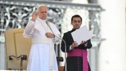 Leon al XIV-lea la audiența generală din 17 iunie 2026 în Piața Sfântul Petru