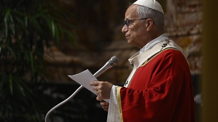 En su homil&iacute;a Le&oacute;n XIV destac&oacute; la existencia del Cardenal Ruini, totalmente dedicada al servicio.