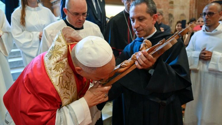 Papst Leo XIV. beim Wortgottesdienst in Pavia