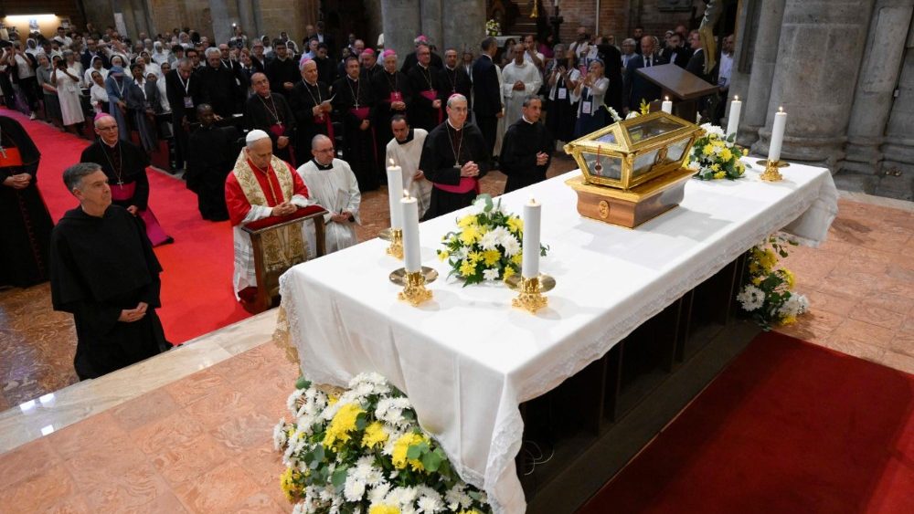 Візіт у базіліку Сан-П’етра-ін-Чэль-д’Ора ў Павіі