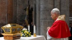 Візіт у базіліку Сан-П’етра-ін-Чэль-д’Ора ў Павіі