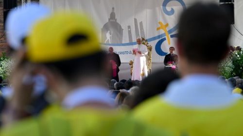 Il Papa: non c'&egrave; ragione senza fede, no alla logica del profitto e del dominio 
