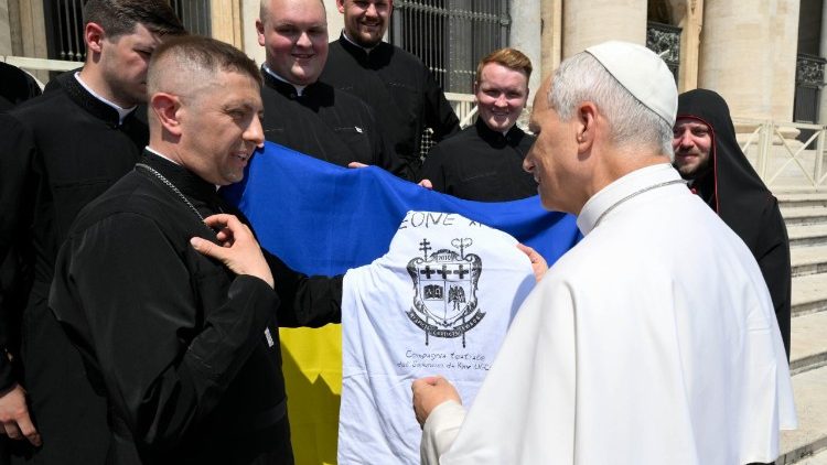 Зустріч з Папою Левом XIV наприкінці загальної аудієнції 24 червня 2026 