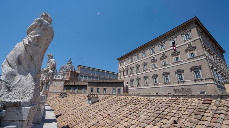 P&agrave;pa, na tango ya losambo la Angelus