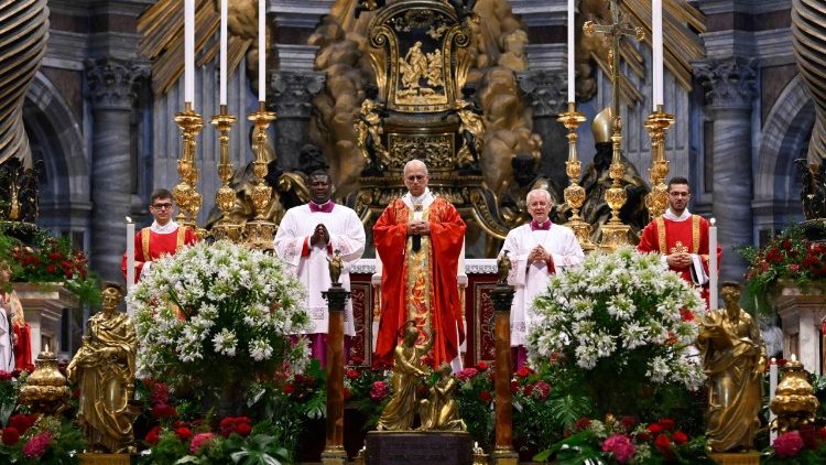 2026.06.29 Papież Leon XIV podczas Mszy św. w uroczystość świętych Apostołów Piotra i Pawła