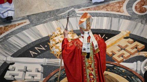 Il Papa: come Pietro e Paolo, costruttori di unit&agrave; per un mondo in armonia